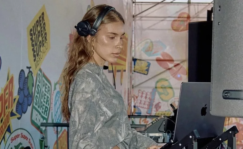 OPEN FORMAT w. KOBRAGYPSY